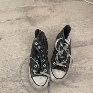 Old Hello Kitty Converse